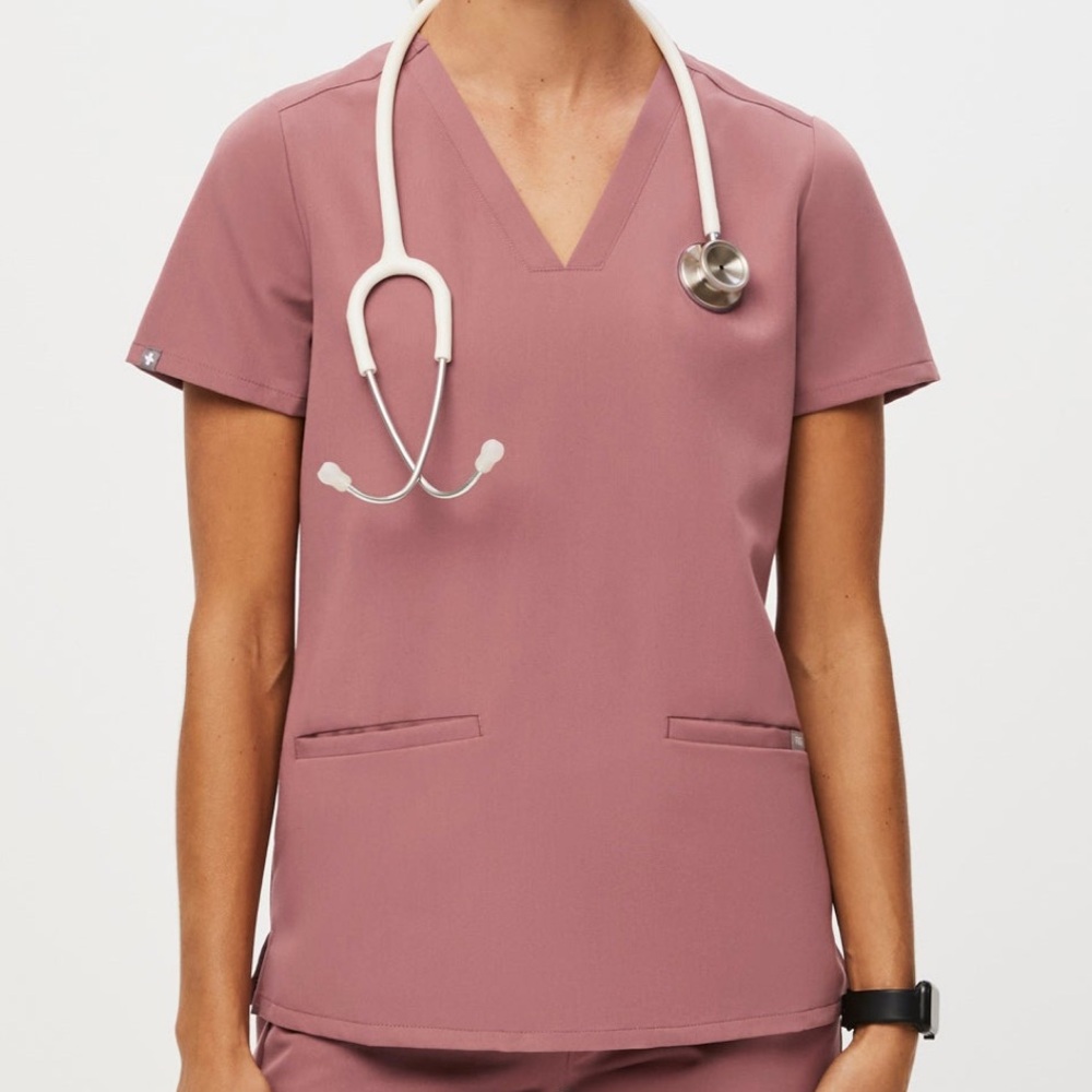Casma Three-Pocket Scrub Top